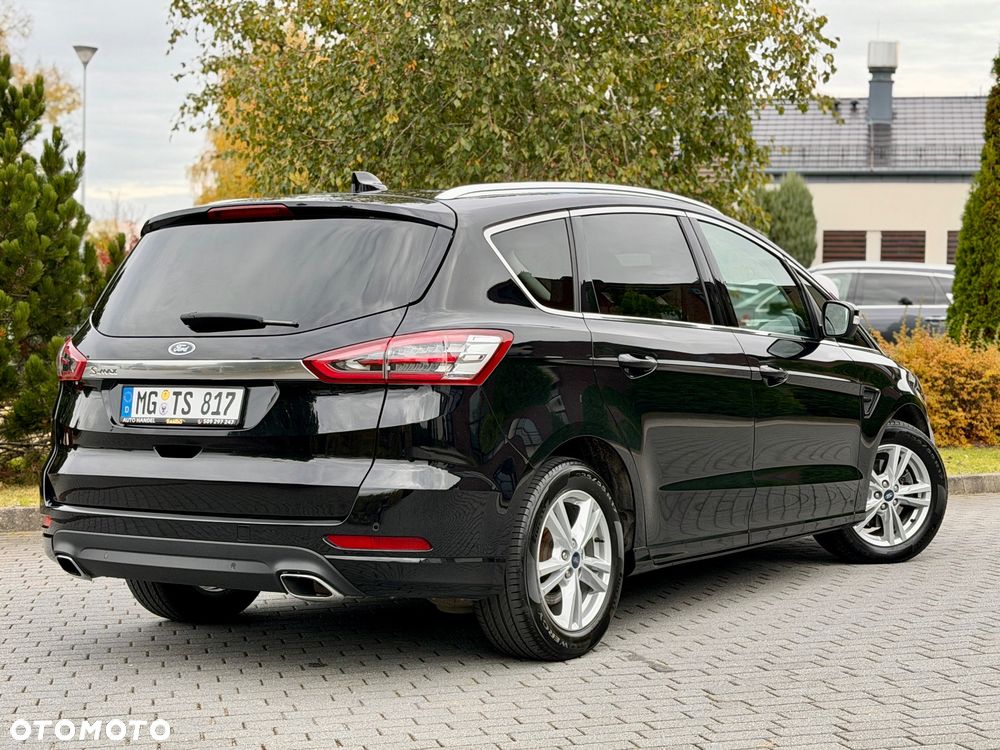 Ford S-Max - 22