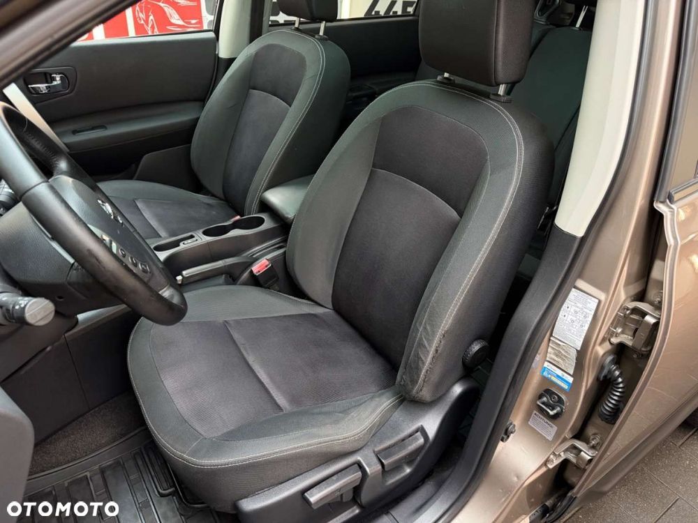 Nissan Qashqai+2 - 20