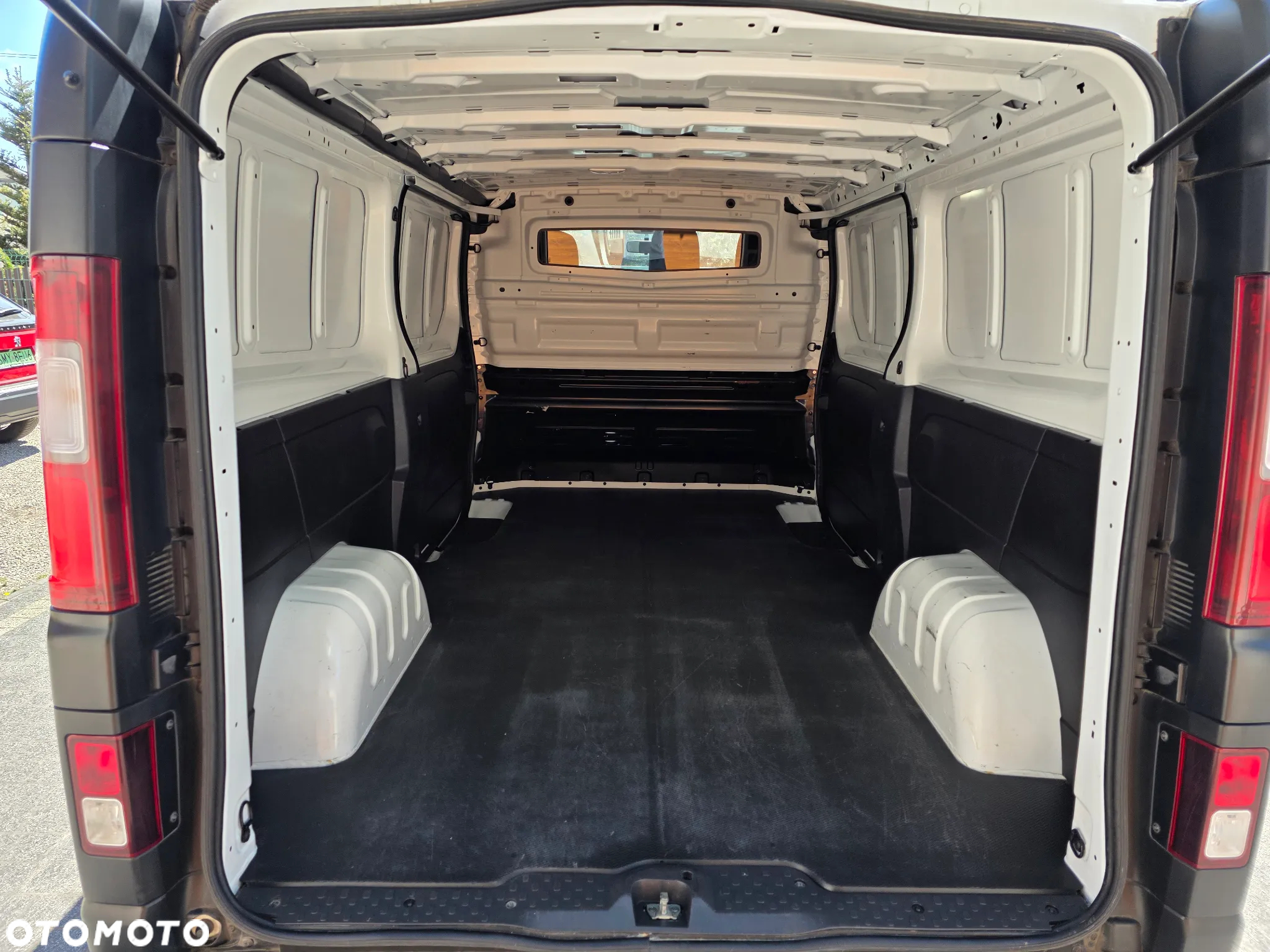 Renault Trafic - 8