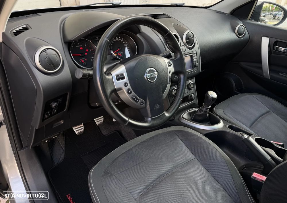 Nissan Qashqai 1.5 dCi Tekna Premium 17 - 13