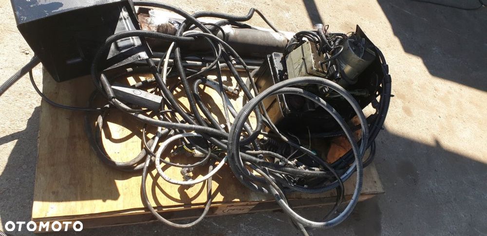 POMPA HYDRAULICZNA 24 V WYWROT KLAPA ŚRUBA - 2