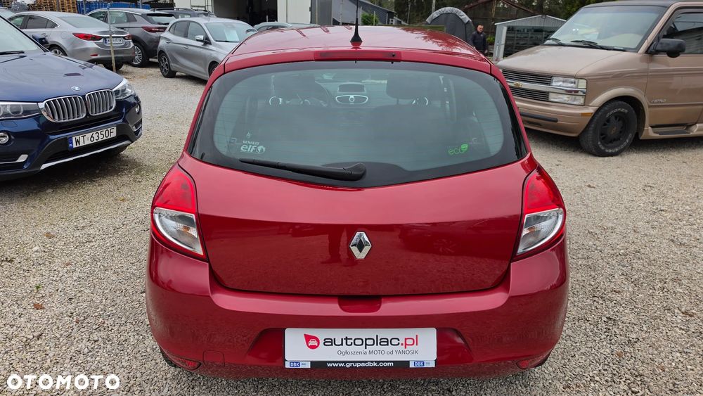 Renault Clio 1.2 16V Expression Quickshift - 14