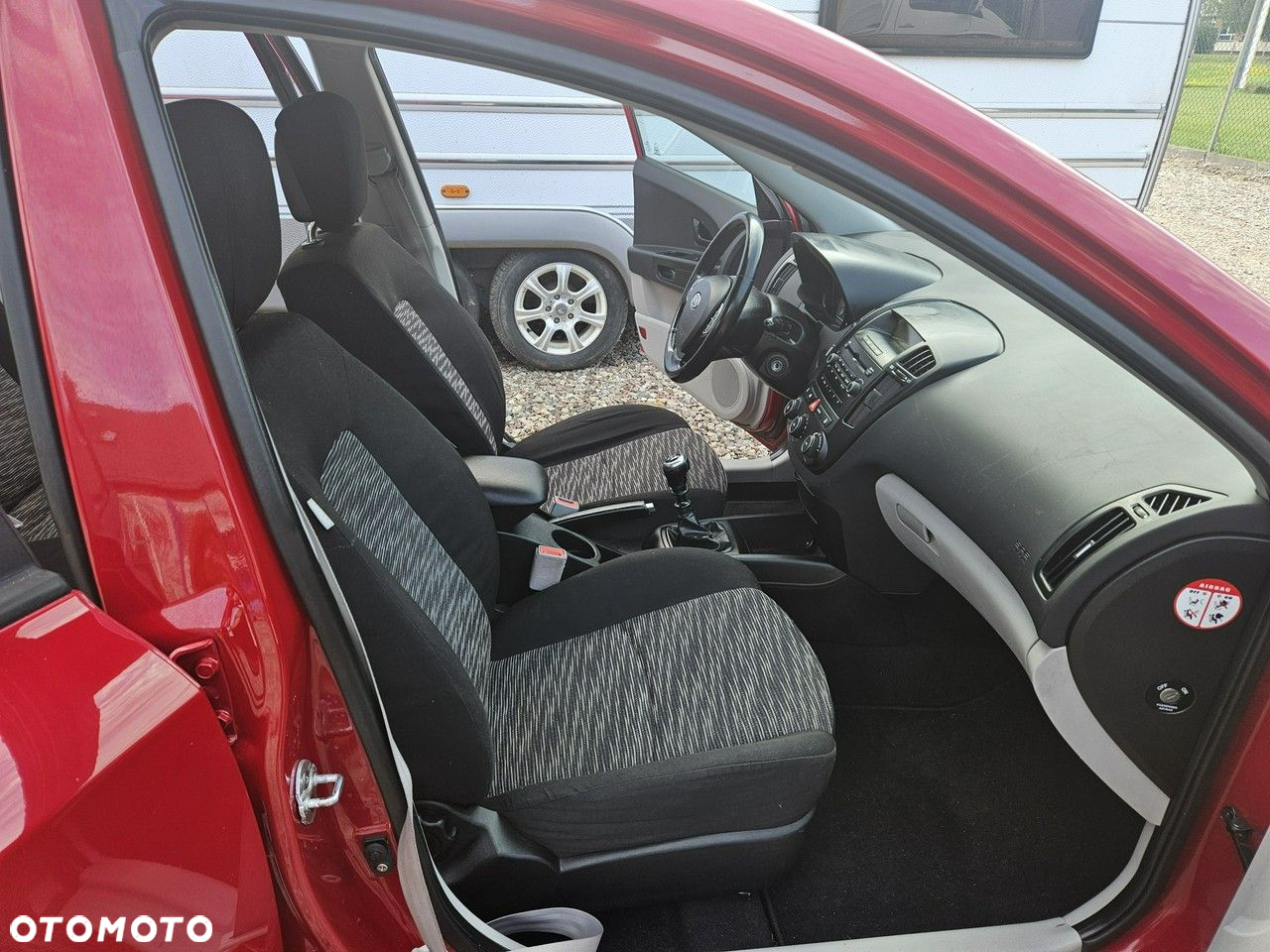 Kia Ceed - 10