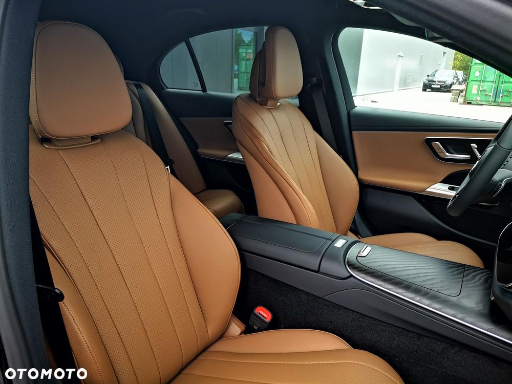 Mercedes-Benz Klasa E 200 d 9G-TRONIC AVANTGARDE NIGHT Edition - 13
