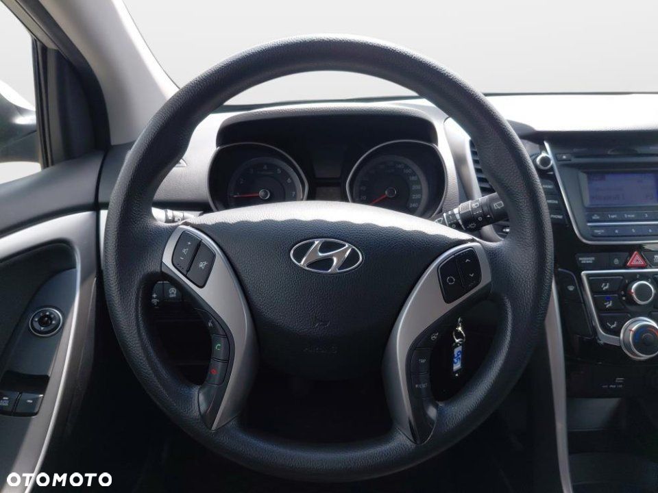 Hyundai i30 - 12