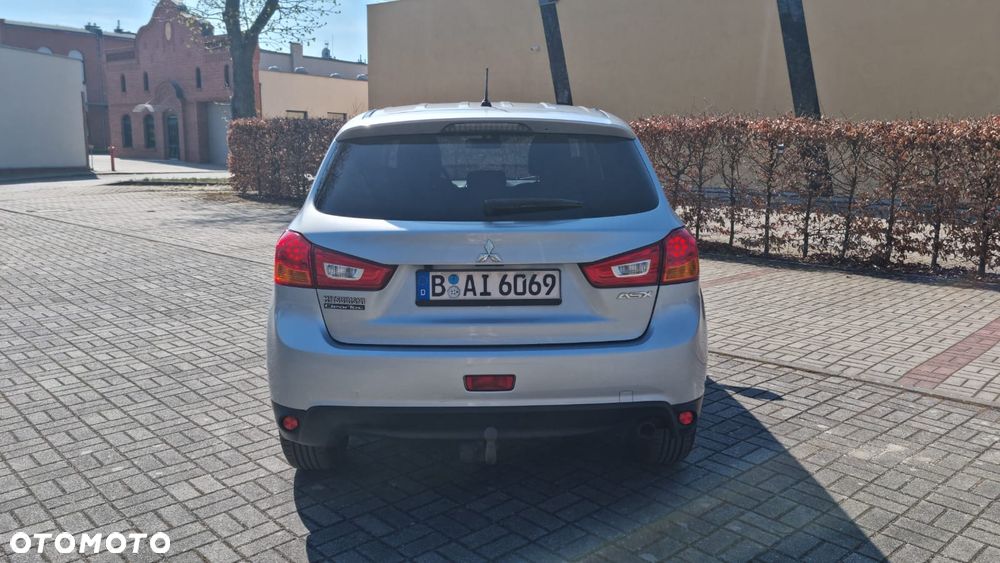 Mitsubishi ASX 1.6 Invite Navi - 3
