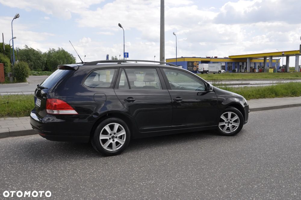 Volkswagen Golf 1.6 Comfortline - 6