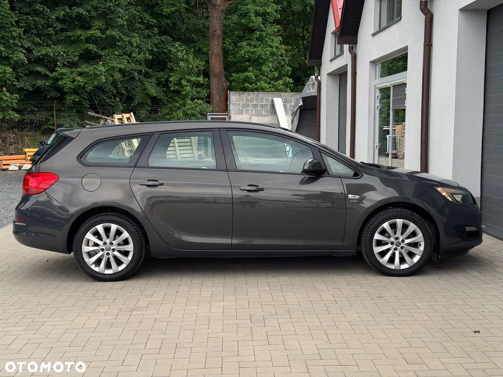 Opel Astra 1.4 Sport - 22