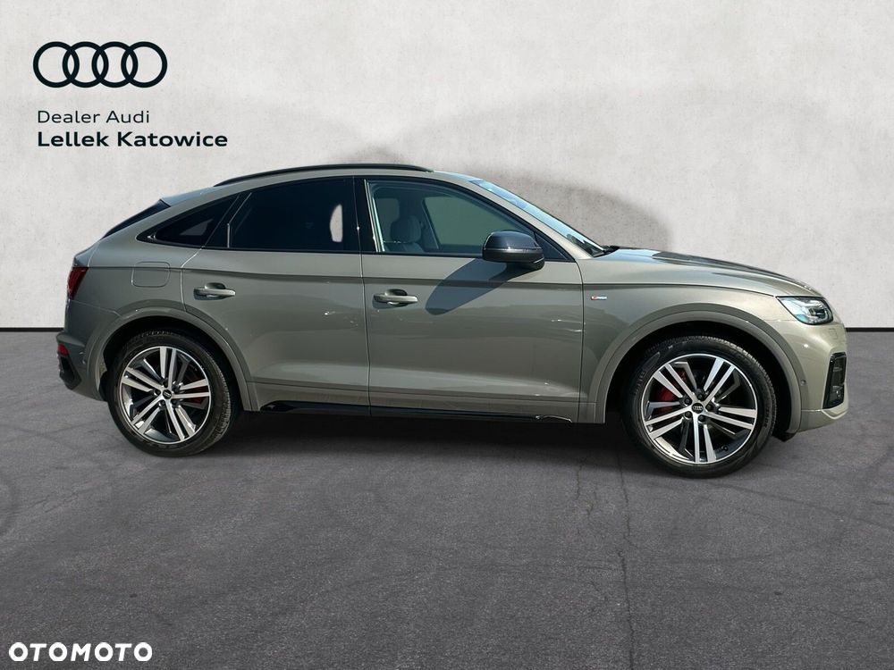 Audi Q5 Sportback - 9