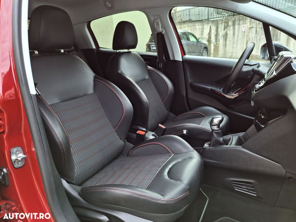 Peugeot 208 PureTech 110 Stop & Start Allure - 13