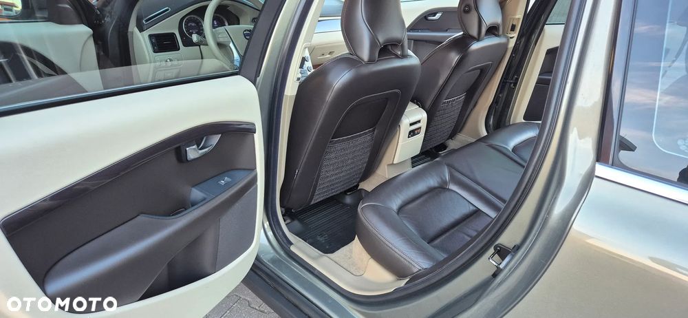 Volvo XC 70 D5 AWD Summum - 13
