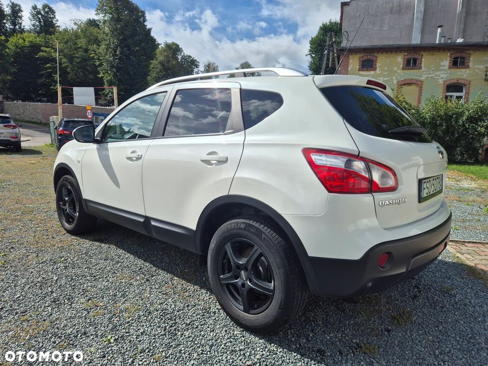 Nissan Qashqai - 14