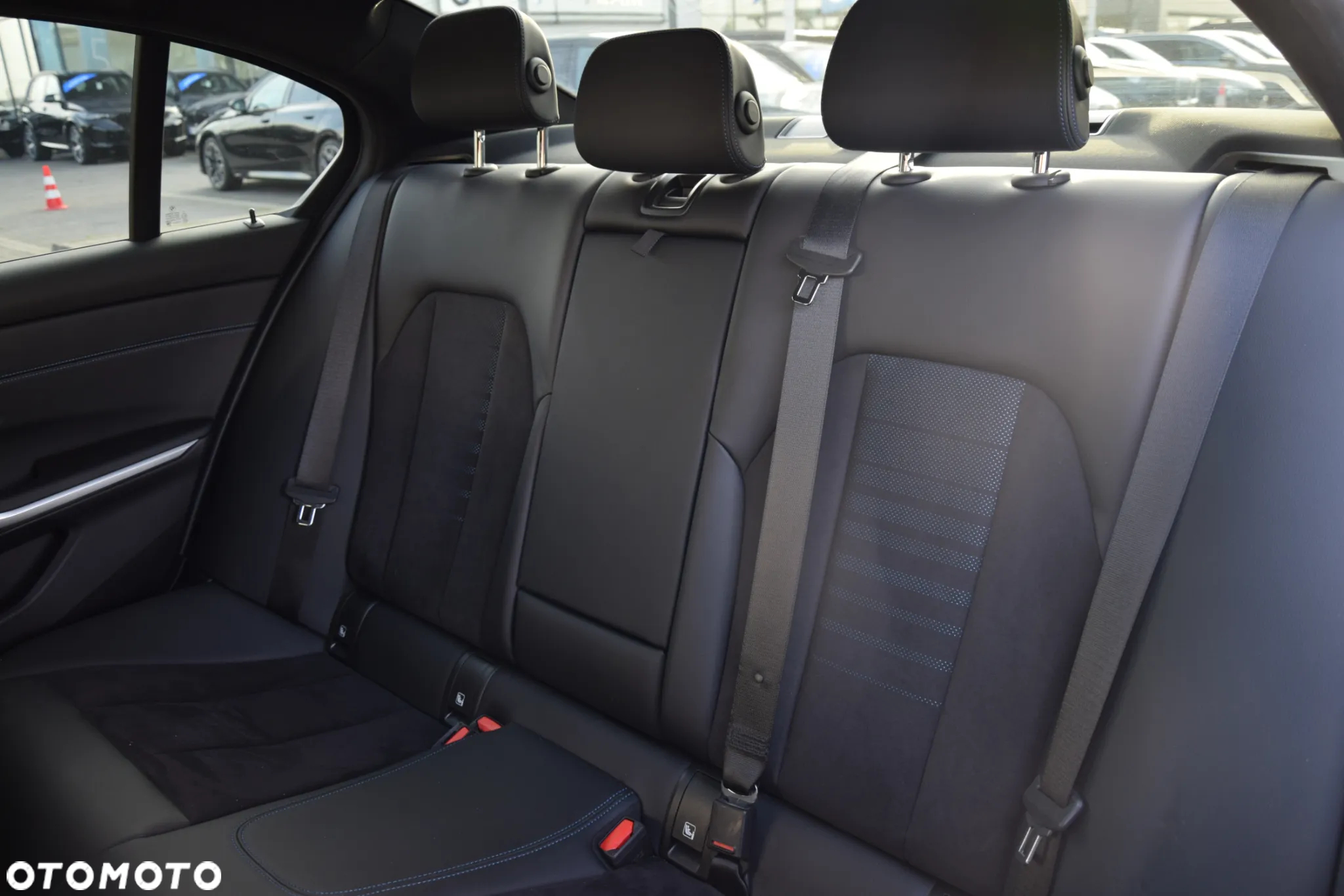 BMW Seria 3 320d xDrive M Sport sport - 23