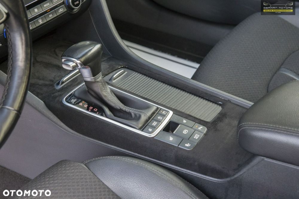Kia Optima Sportagon 1.6 T-GDI DCT OPF Spirit - 25