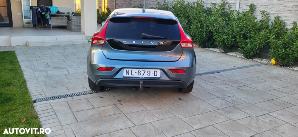 Volvo V40 - 16