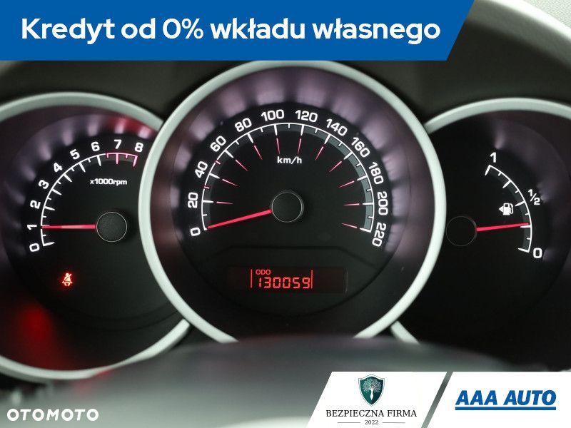 Kia Venga - 13