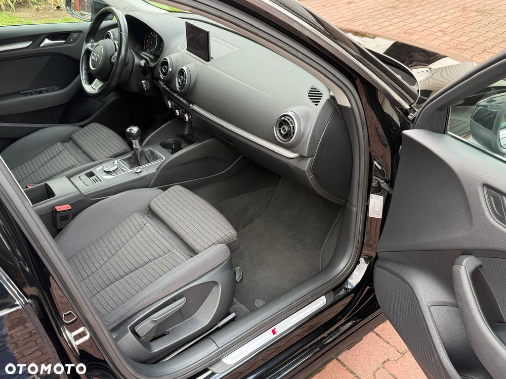 Audi A3 Sportback 1.4 TFSI cylinder on demand ultra S line Sportpaket - 22