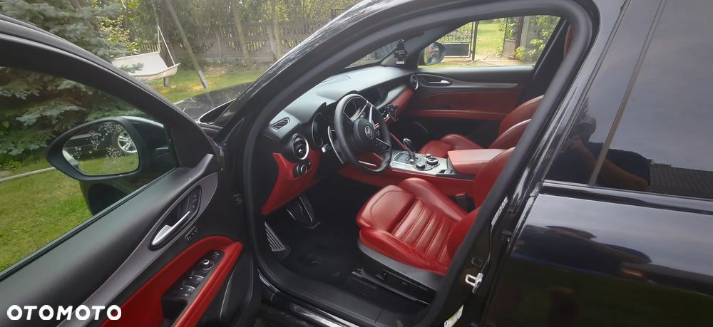 Alfa Romeo Stelvio 2.0 Turbo 16V AT8-Q4 First Edition - 10