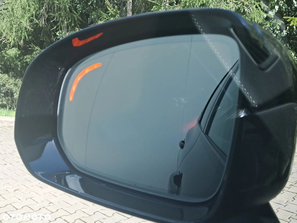 Volvo XC 60 B5 B AWD Ultra Black Edition - 24