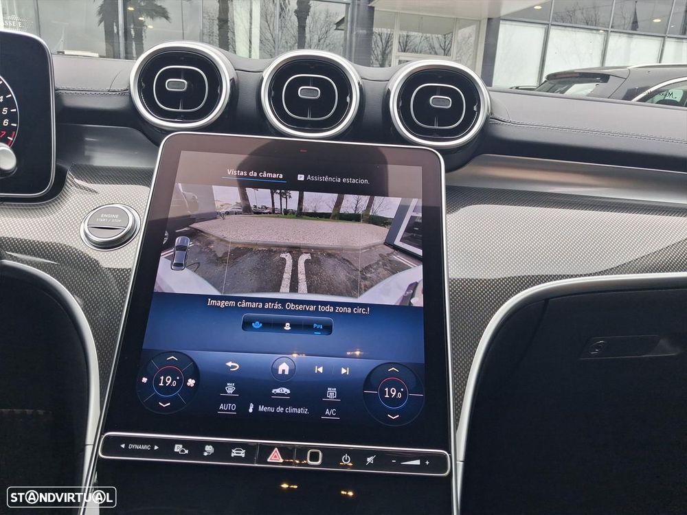 Mercedes-Benz C 300 e AMG Line - 19