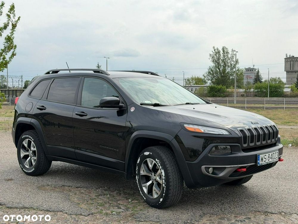 Jeep Cherokee - 3