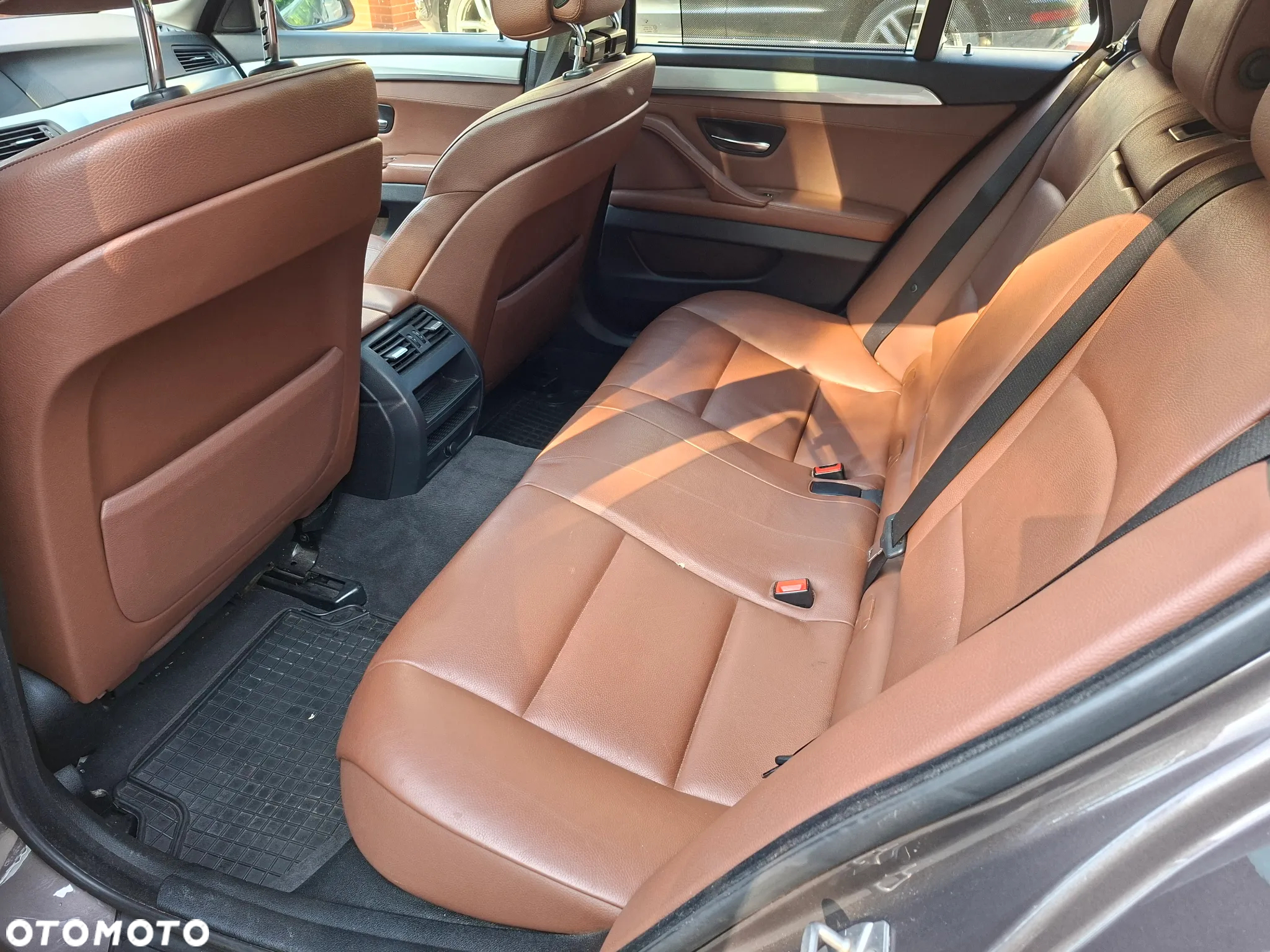 BMW Seria 5 520d Touring - 17