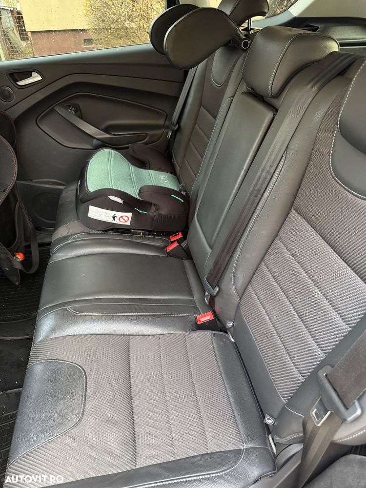 Ford Kuga 2.0 TDCi 4x4 Aut. Titanium - 11