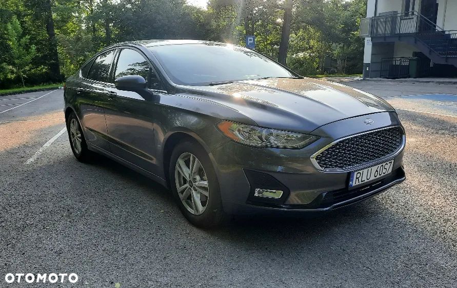 Ford Fusion - 1