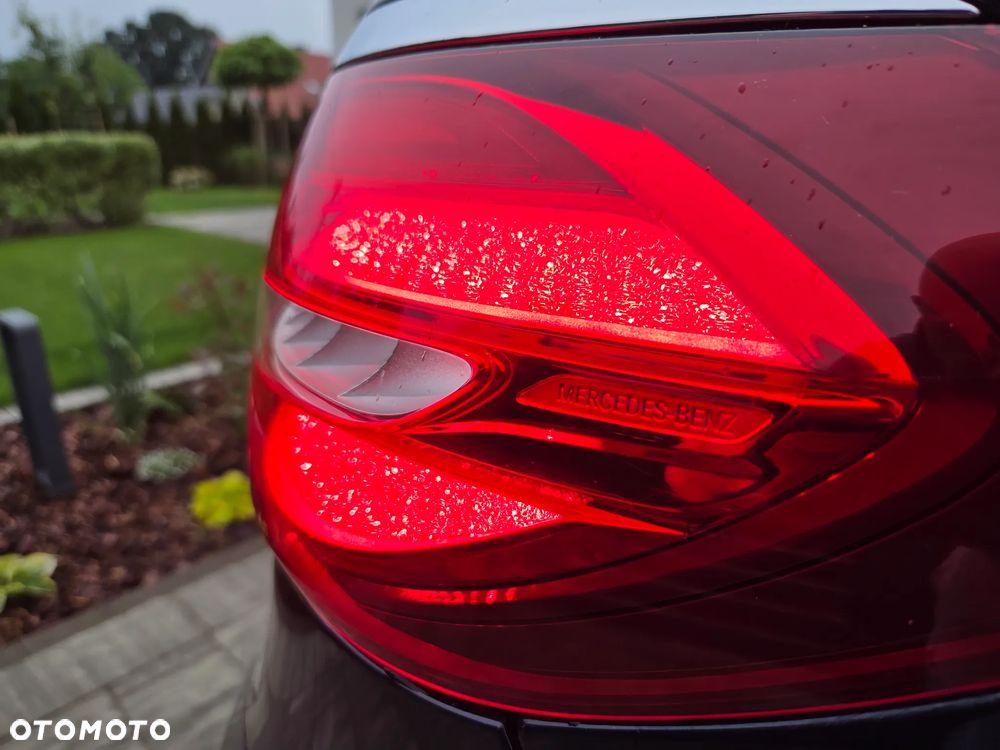 Mercedes-Benz Klasa E 220 d 9G-TRONIC Exclusive - 35