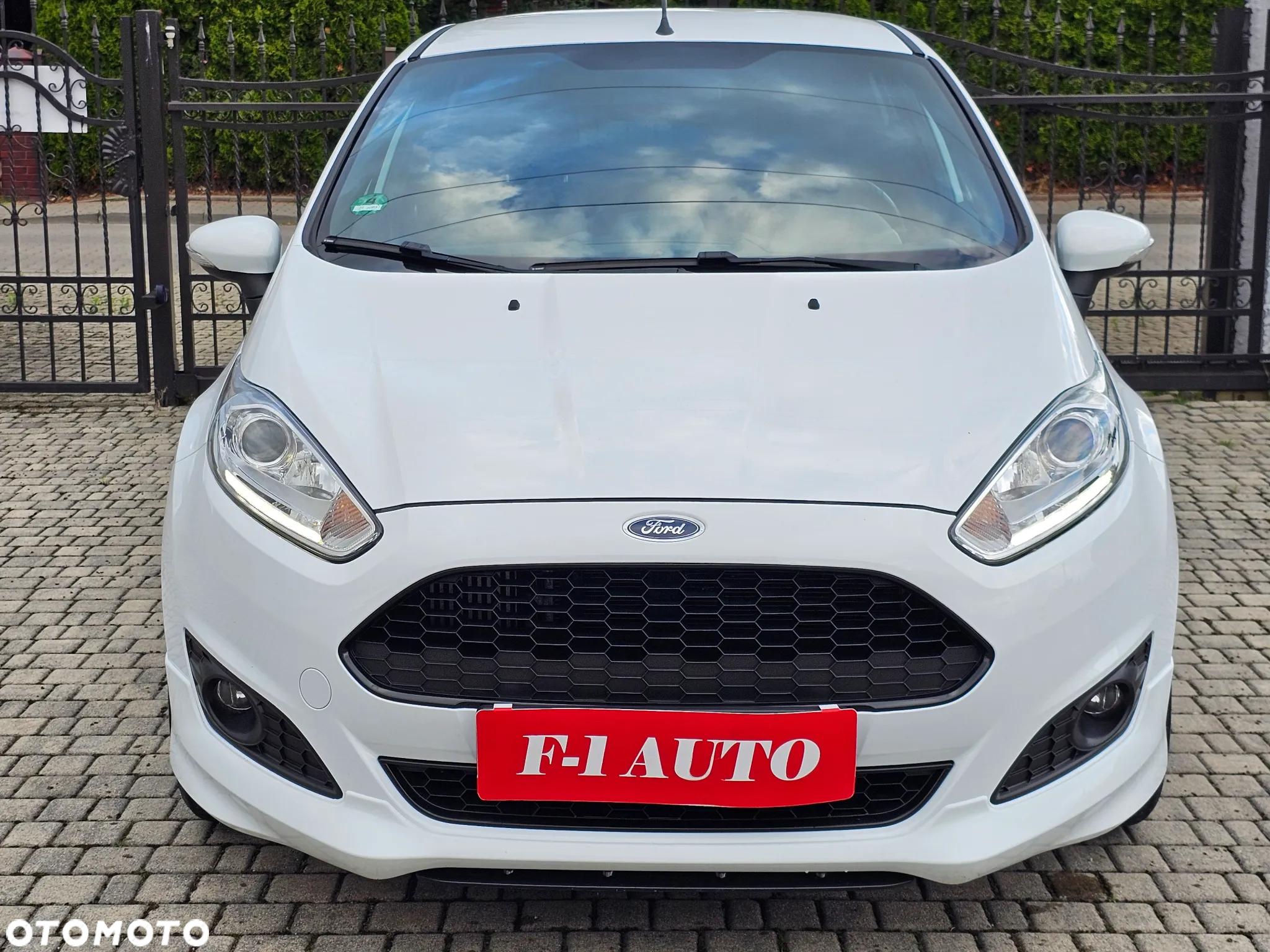 Ford Fiesta 1.0 EcoBoost S&S ST-LINE X - 10