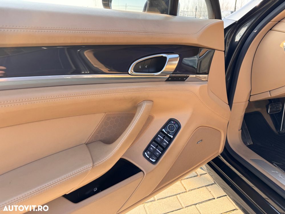 Porsche Panamera 4S Executive PDK - 12