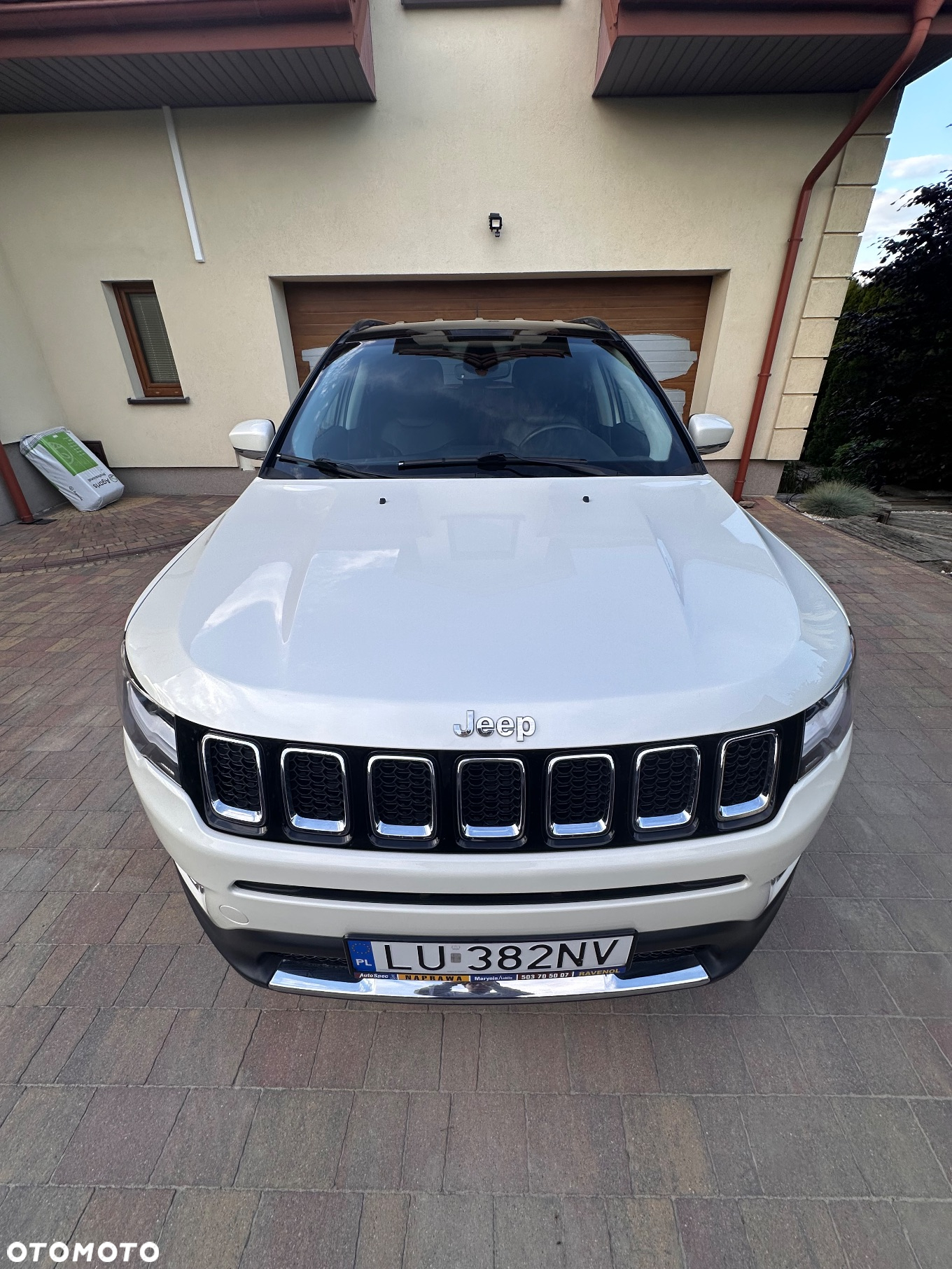 Jeep Compass - 10