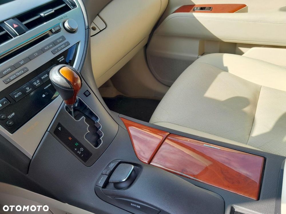 Lexus RX - 5