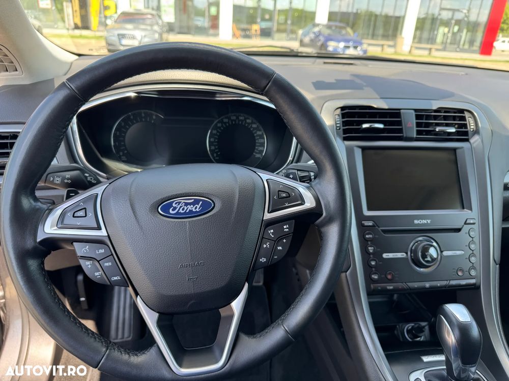 Ford Mondeo 2.0 TDCi Powershift Titanium - 27