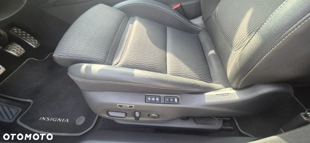 Opel Insignia 2.0 Exclusive - 25
