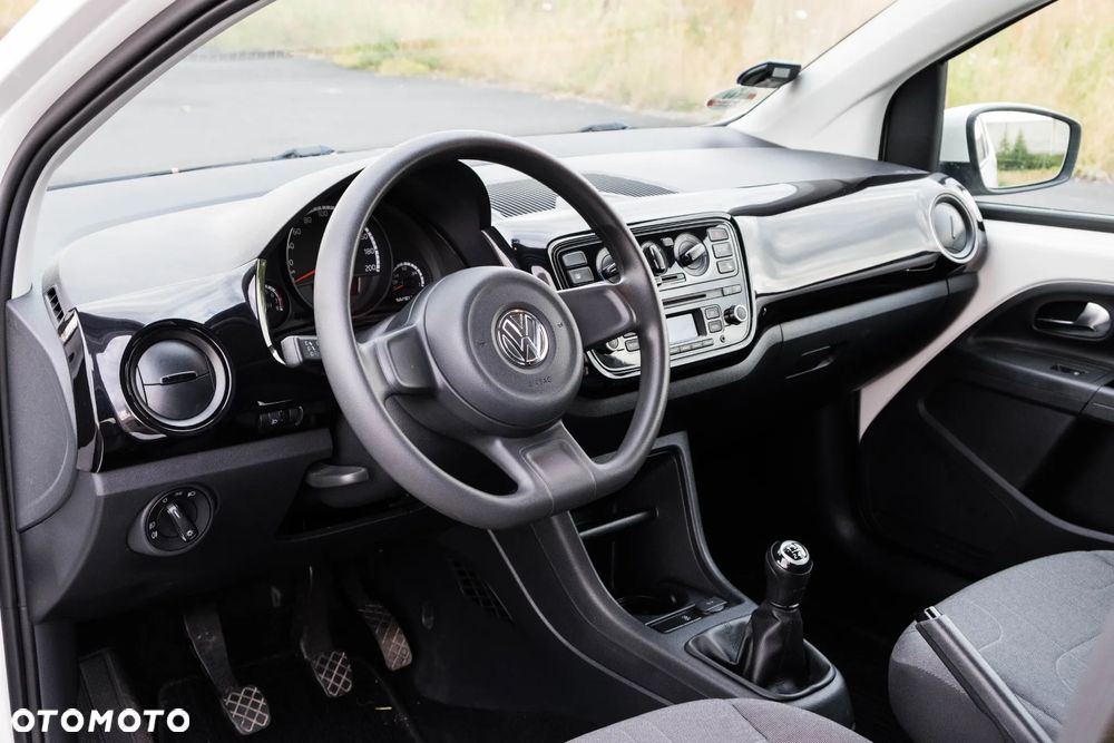 Volkswagen up! - 13