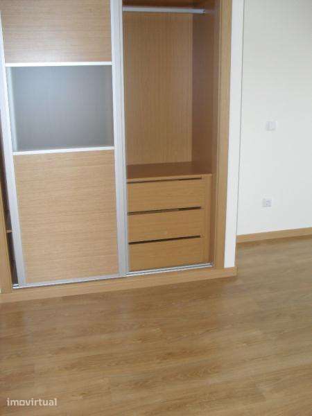 Apartamento T2 com garagem. - Grande imagem: 5/9