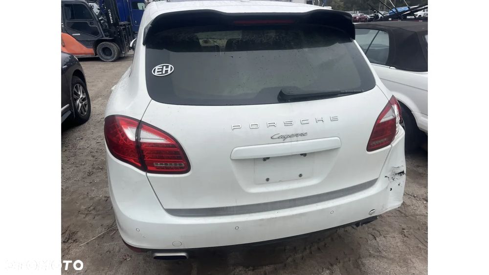 Porsche Cayenne - 12