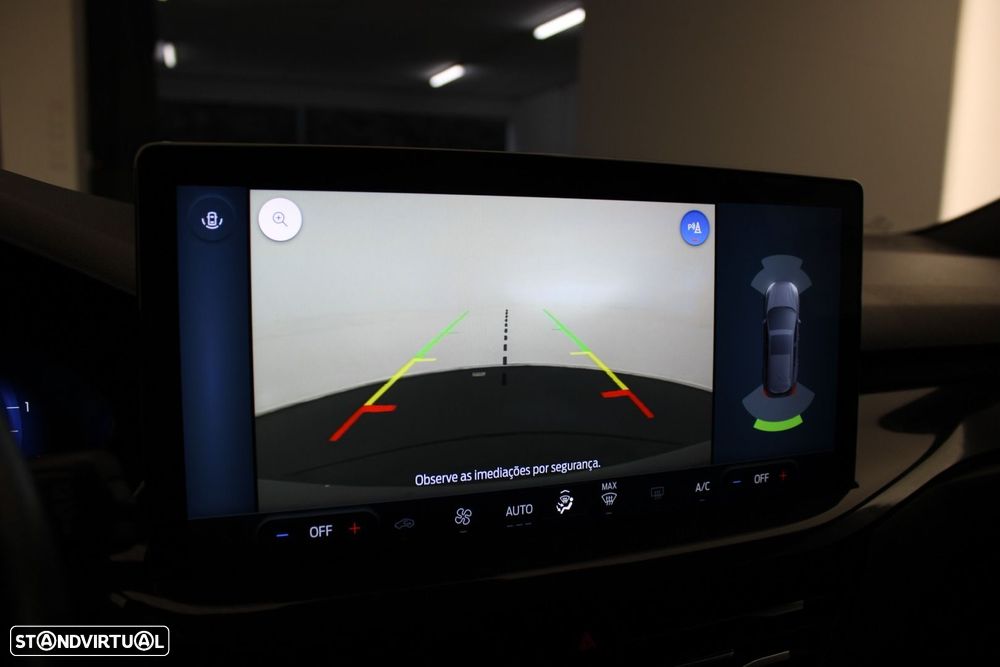 Ford Focus 1.0 EcoBoost MHEV ST-Line - 19