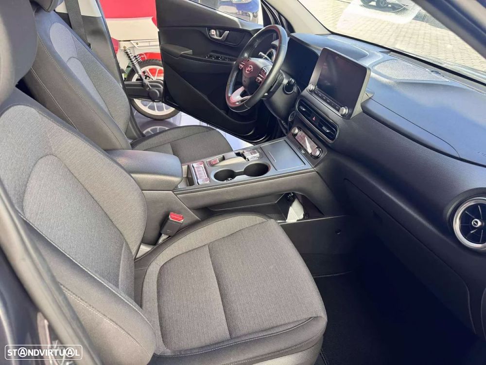 Hyundai Kauai EV 39 kWh Premium - 17