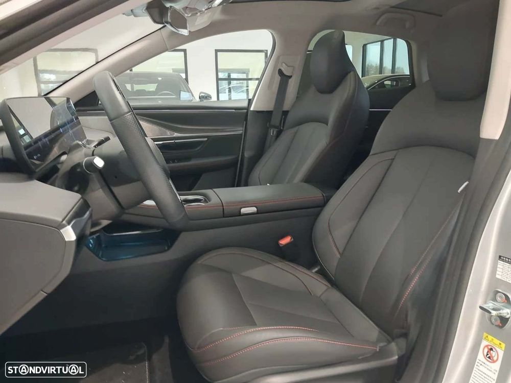 Xpeng P7i 86.2 kWh Long Range - 7