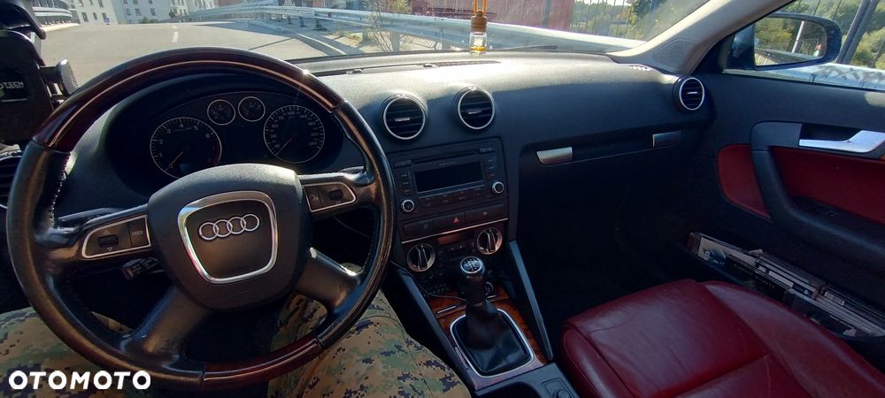 Audi A3 Sportback - 8