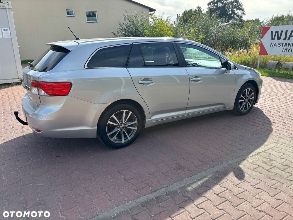 Toyota Avensis - 5
