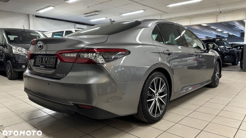 Toyota Camry 2.5 Hybrid Executive CVT - 6