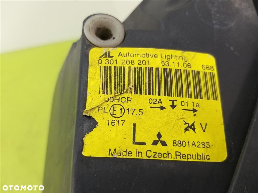 Reflektor lampa przód lewa Mitsubishi Colt Z30 2004-2008 ORYGINAŁ - 8
