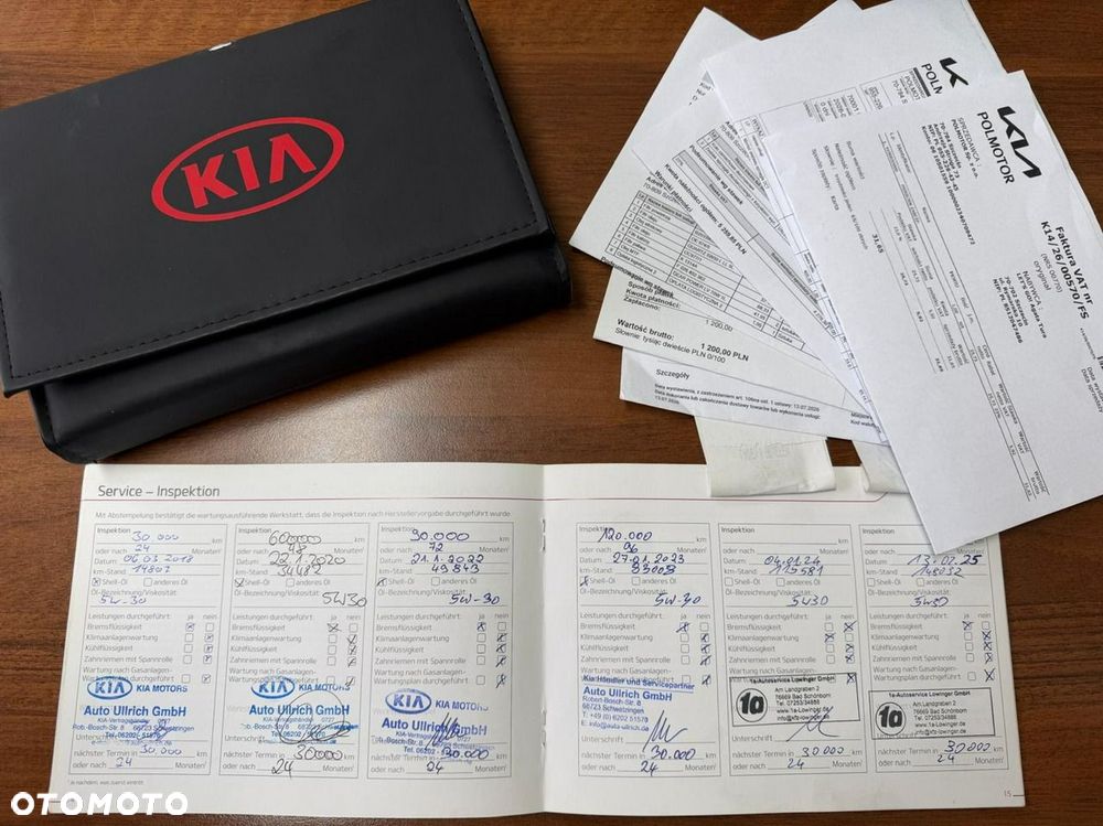 Kia Carens - 12
