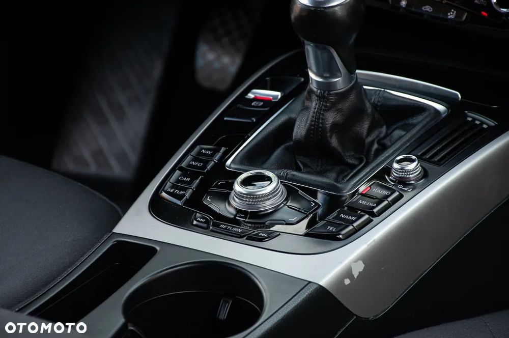 Audi A4 ver-2-0-tdi-dpf-attraction - 22