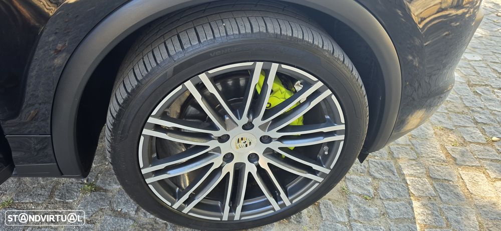 Porsche Cayenne S E-Hybrid Platinum Edition - 49