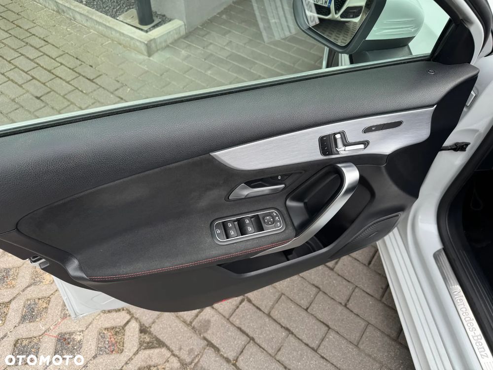 Mercedes-Benz Klasa A 180 AMG Line 7G-DCT - 20