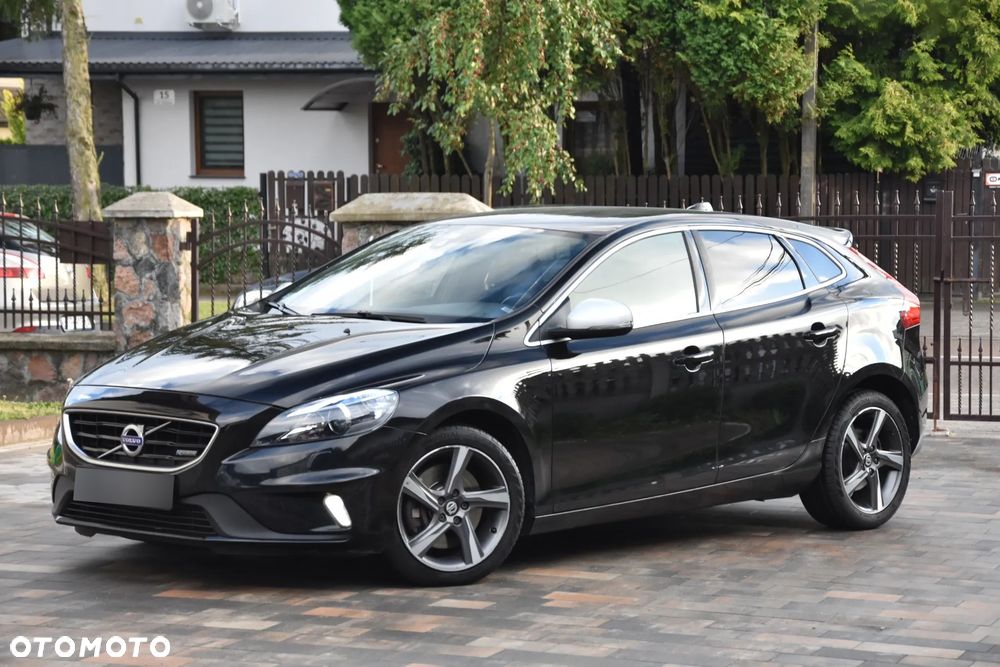 Volvo V40 D4 Drive-E R-Design Summum - 3